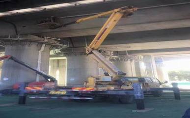 高空作業車 曲臂式與租賃服務的專業應用